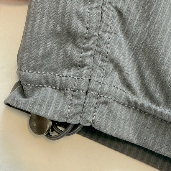 Lululemon dance studio Gray Size 6 cropped pants - Picture 2 of 15